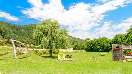 A total of 9000 sqm large and child friendly area – ideal for families
